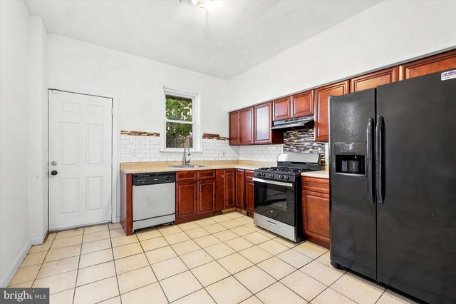 1820 S 19TH ST, Philadelphia, PA 19145