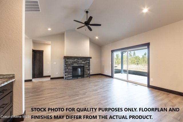 7741 E Howard Rd, Athol, ID 83801