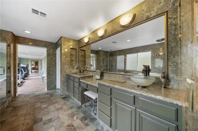 26352 Palm Tree, Murrieta, CA 92563