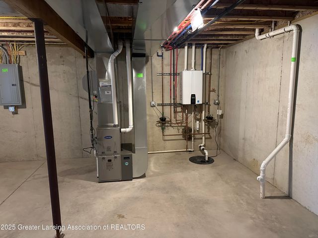 1467 Superior Drive 18, St. Johns, MI 48879