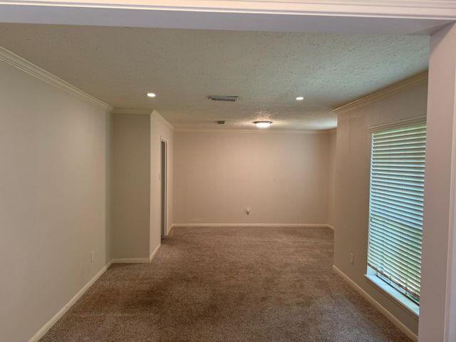 515 Tresvant Drive, Houston, TX 77598