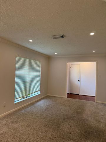 515 Tresvant Drive, Houston, TX 77598