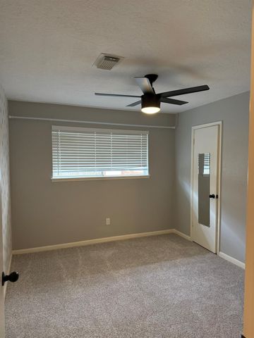 515 Tresvant Drive, Houston, TX 77598