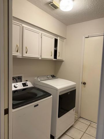 515 Tresvant Drive, Houston, TX 77598