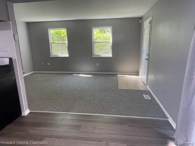 10 Greenwoode Lane, Pontiac, MI 48340