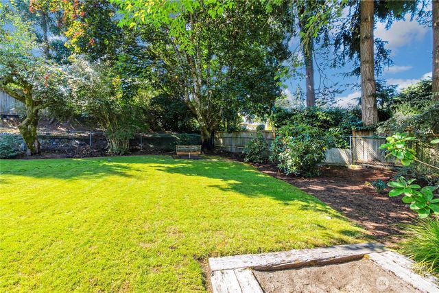 3608 65th Ave W, University Place, WA 98466