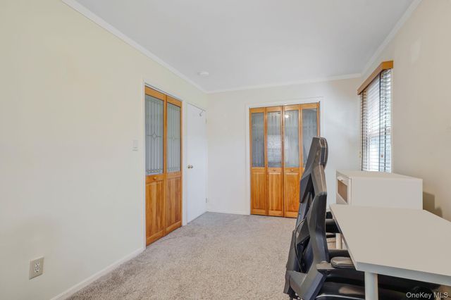 22 Bucknell Lane, Stony Brook, NY 11790