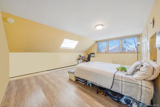 22 Bucknell Lane, Stony Brook, NY 11790