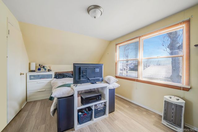 22 Bucknell Lane, Stony Brook, NY 11790