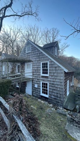 22 Bucknell Lane, Stony Brook, NY 11790