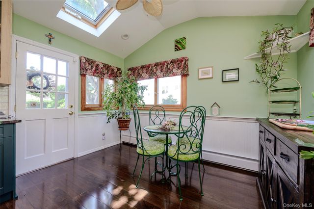 262 Rose Street, Massapequa Park, NY 11762