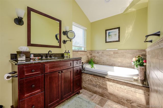 262 Rose Street, Massapequa Park, NY 11762