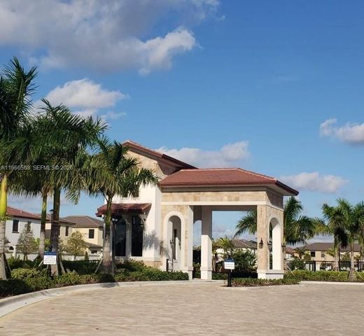 3350 W 112th St, Hialeah, FL 33018