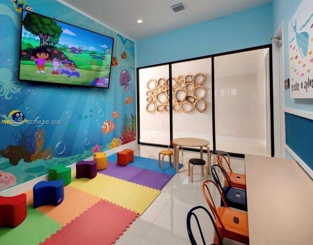 3350 W 112th St, Hialeah, FL 33018