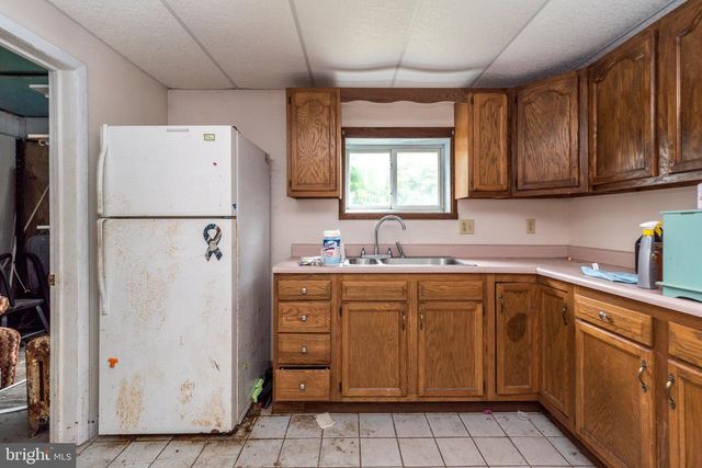 402 HOBART ST, Ashland, PA 17921