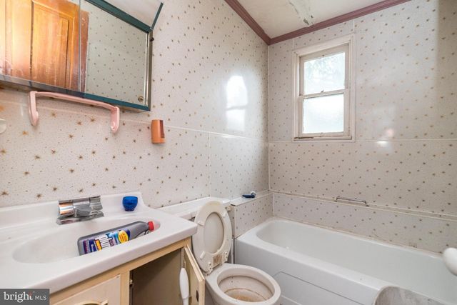 402 HOBART ST, Ashland, PA 17921