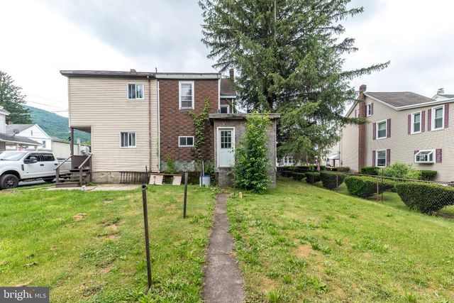 402 HOBART ST, Ashland, PA 17921