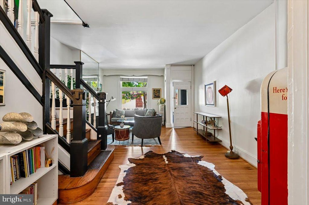 Image 12 of property listing at 2828 MARYLAND AVE, Baltimore, MD 21218