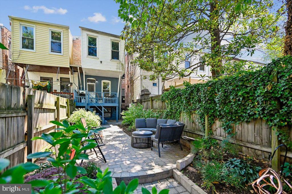 Image 27 of property listing at 2828 MARYLAND AVE, Baltimore, MD 21218