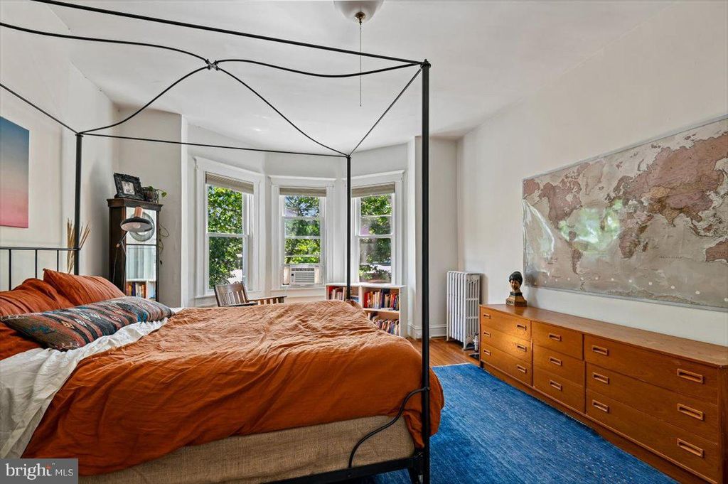 Image 32 of property listing at 2828 MARYLAND AVE, Baltimore, MD 21218
