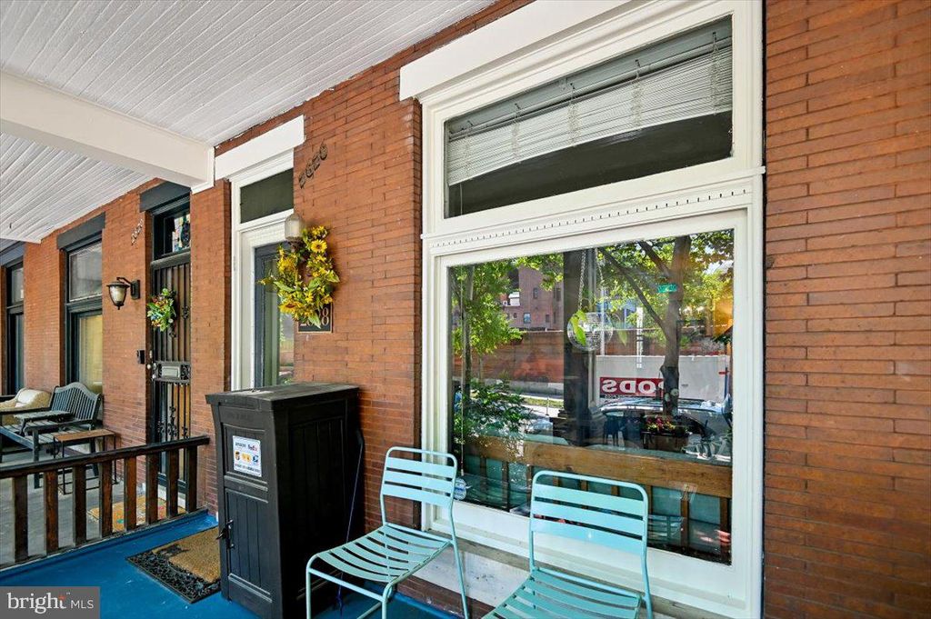 Image 5 of property listing at 2828 MARYLAND AVE, Baltimore, MD 21218