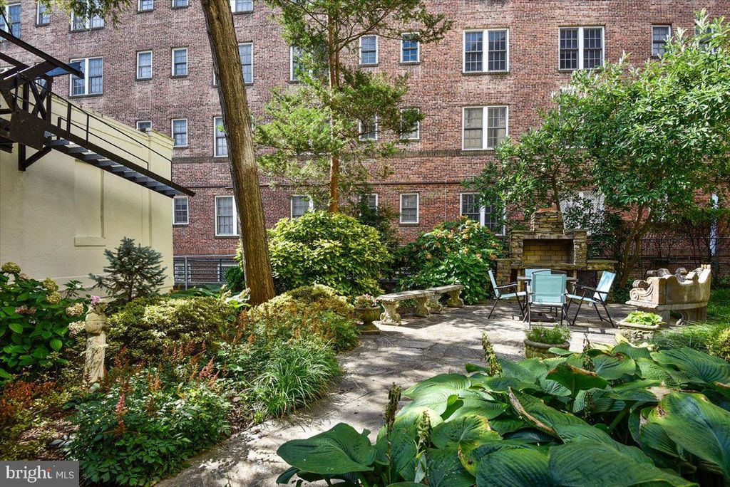 Image 67 of property listing at 2828 MARYLAND AVE, Baltimore, MD 21218