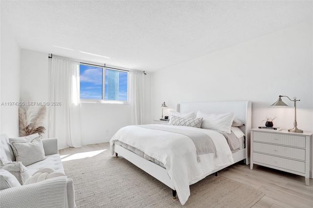 19380 Collins Ave 718, Sunny Isles Beach, FL 33160