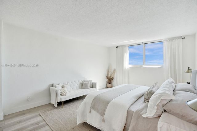 19380 Collins Ave 718, Sunny Isles Beach, FL 33160