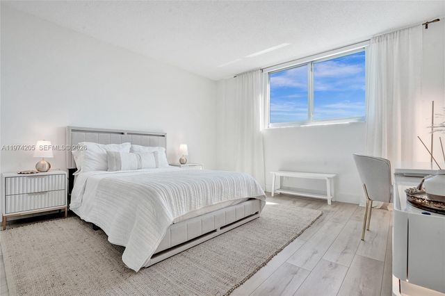 19380 Collins Ave 718, Sunny Isles Beach, FL 33160