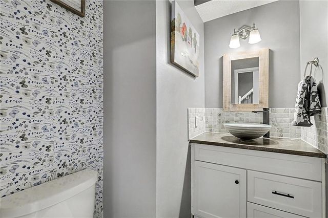 15950 S Avalon Street, Olathe, KS 66062