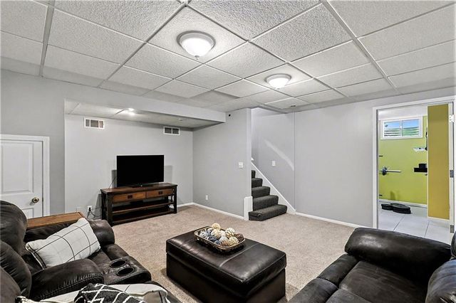 15950 S Avalon Street, Olathe, KS 66062