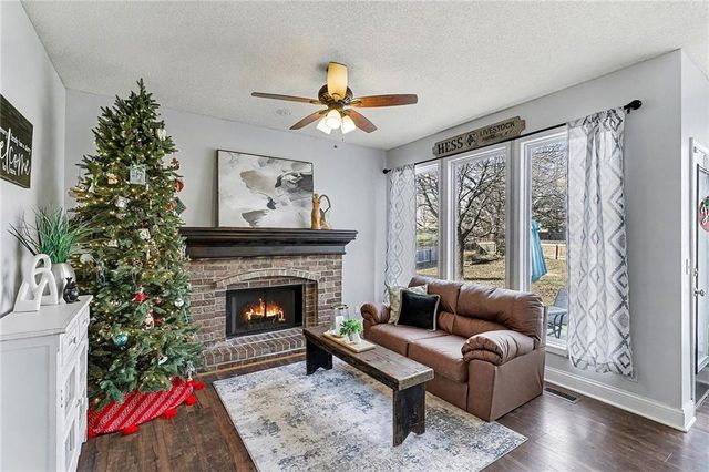 15950 S Avalon Street, Olathe, KS 66062