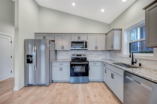 525 Harrison Avenue, Scranton City, PA 18510