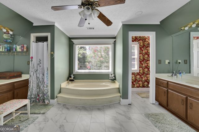 1339 Saint Michaels Court SW, Lilburn, GA 30047