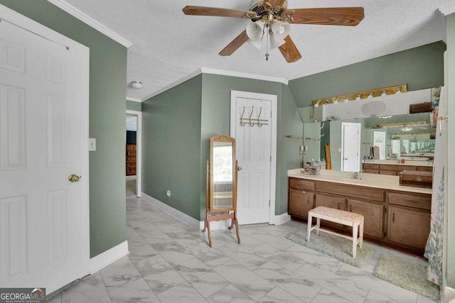 1339 Saint Michaels Court SW, Lilburn, GA 30047