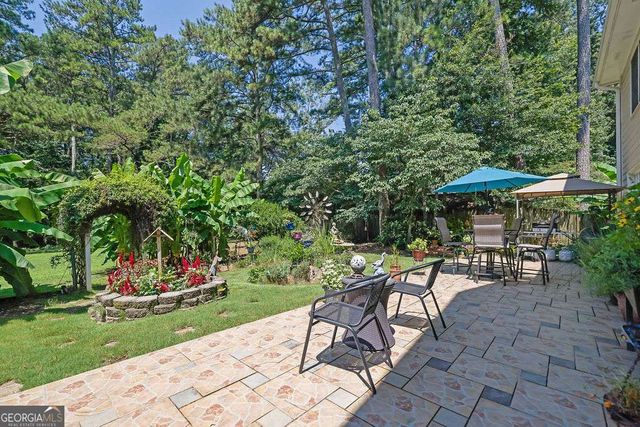1339 Saint Michaels Court SW, Lilburn, GA 30047