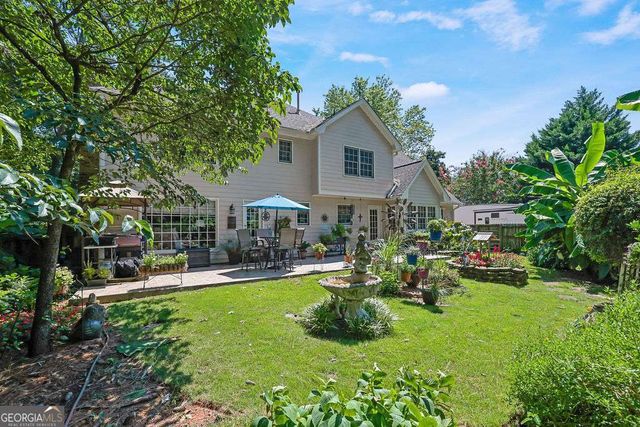 1339 Saint Michaels Court SW, Lilburn, GA 30047