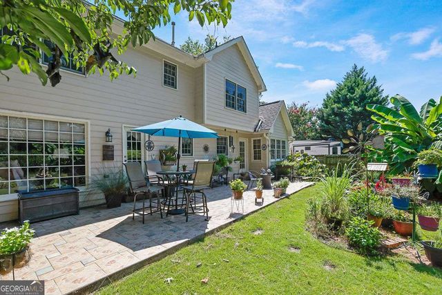 1339 Saint Michaels Court SW, Lilburn, GA 30047