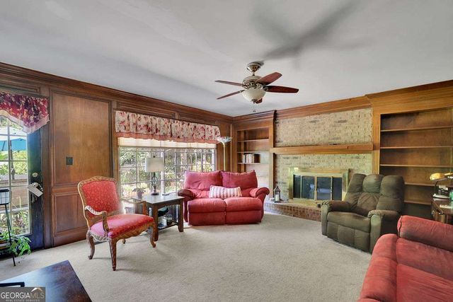 1339 Saint Michaels Court SW, Lilburn, GA 30047