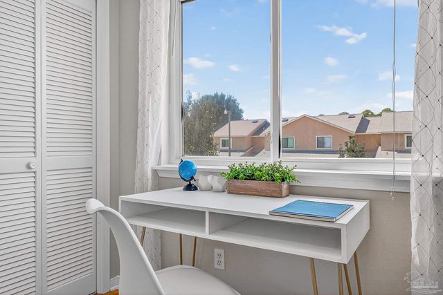 5292 Balfour Pl, Perdido Key, FL 32507