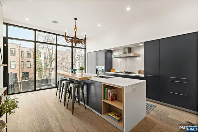 926 Hudson Street, Hoboken, NJ 07030