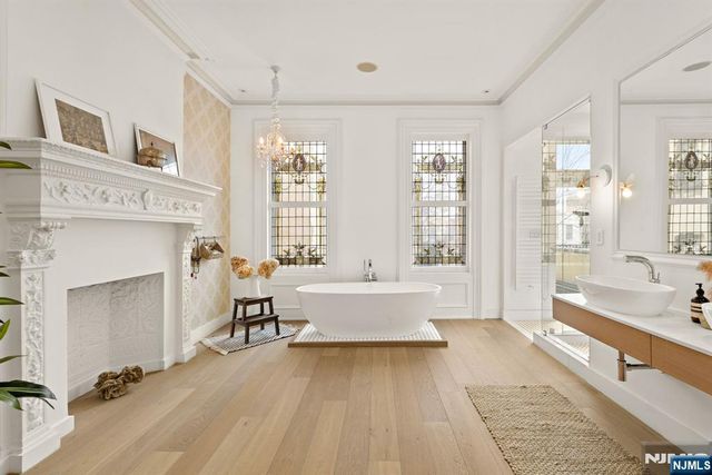 926 Hudson Street, Hoboken, NJ 07030