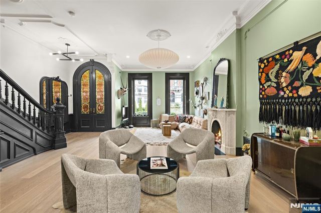 926 Hudson Street, Hoboken, NJ 07030