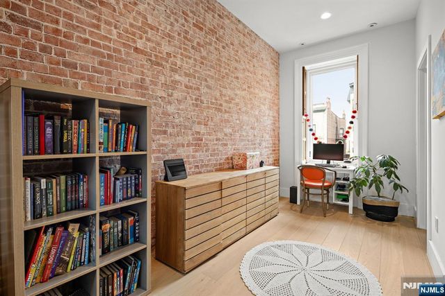 926 Hudson Street, Hoboken, NJ 07030