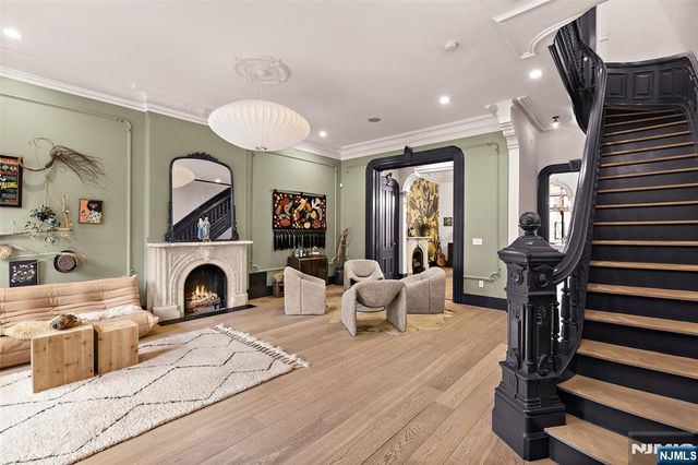 926 Hudson Street, Hoboken, NJ 07030