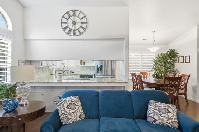 6706 N Chestnut Avenue 118, Fresno, CA 93710