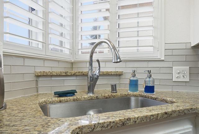 6706 N Chestnut Avenue 118, Fresno, CA 93710