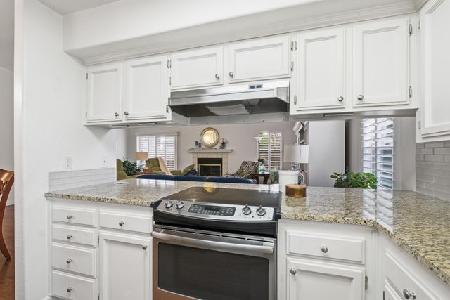 6706 N Chestnut Avenue 118, Fresno, CA 93710