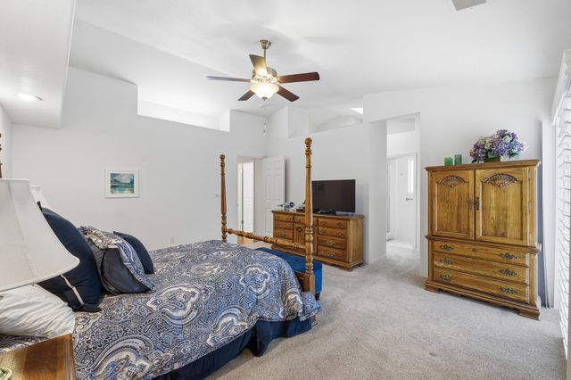 6706 N Chestnut Avenue 118, Fresno, CA 93710