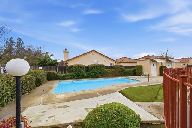 6706 N Chestnut Avenue 118, Fresno, CA 93710